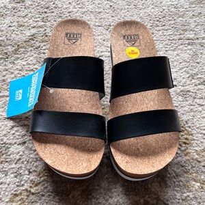 NWT Reef size 8 CUSION VISTA HI SANDALS